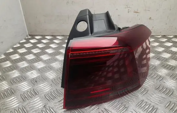 Volkswagen PASSAT B8 Rear/tail lights 3G9945208P