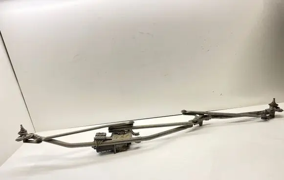 Opel Zafira A Front wiper linkage and motor