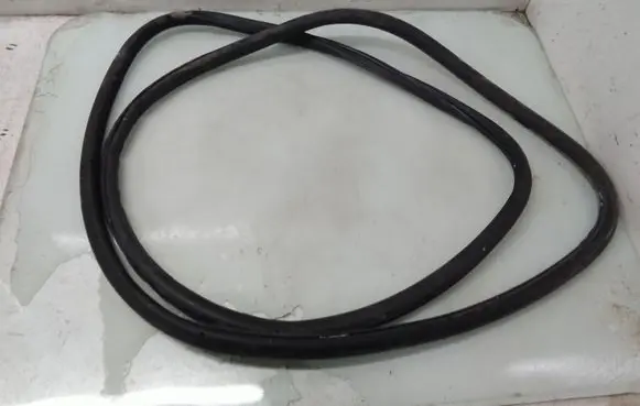 Porsche Cayenne (9PA) Rubber seal rear door 