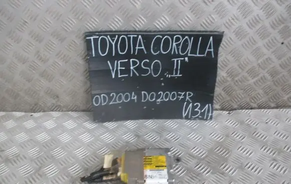 Toyota Corolla Verso AR10 Airbag control unit/module 891700P070