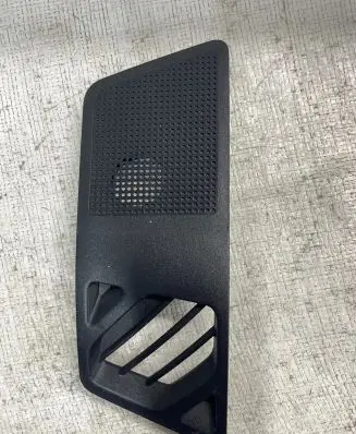 Nissan X-Trail T31 Dash center air vent grill P10530A75400 28177JD40A