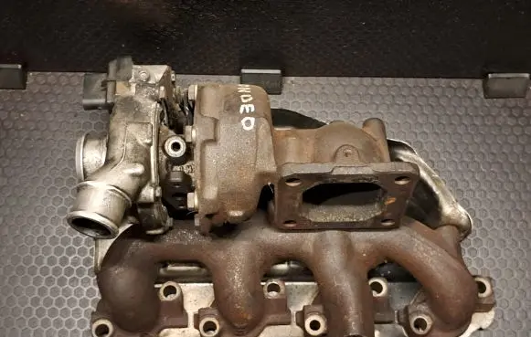 Ford Mondeo Mk III Turbo 4S7Q6K682EL 72868013