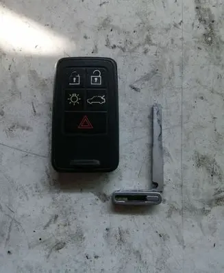 Volvo S80 Ignition key/card 