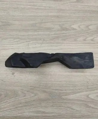 Volvo C70 Fender foam support/seal 8663731 MR25326