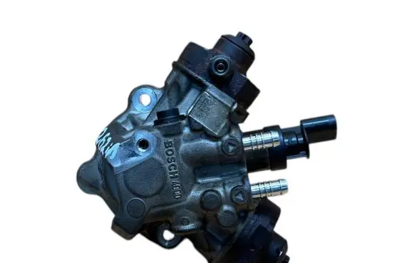 BMW 5 F10 F11 Fuel injection high pressure pump 7823470 0445010638