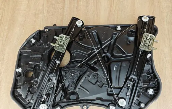 BMW 5 G30 G31 G38 Front window lifting mechanism without motor 7360423 7455082