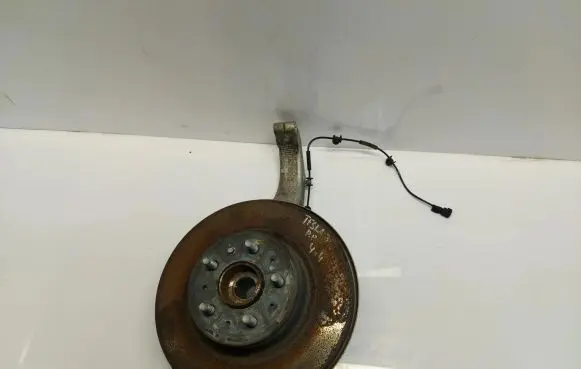 Tesla Model 3 Front wheel hub spindle knuckle 1044316-00-e