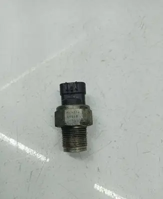 Fuel pressure sensor