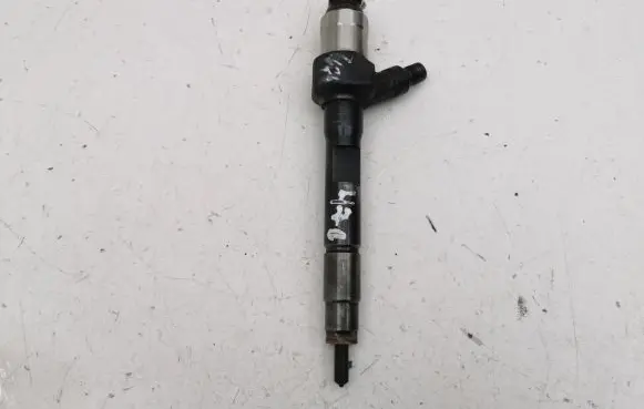 Mazda CX-7 Fuel injector A2E9F7F1 F3F301F7