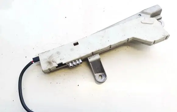 Antenna control unit