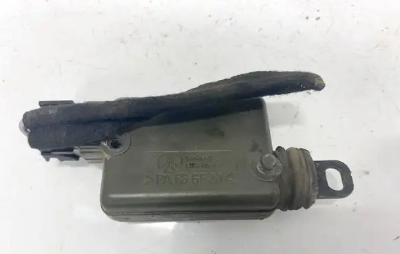 Toyota Yaris Verso Central locking motor D0212X6