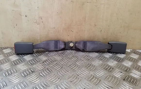 Mazda 6 Middle seatbelt buckle (rear) 