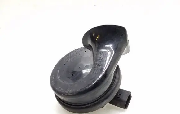 Volkswagen PASSAT B6 Horn signal E1000209