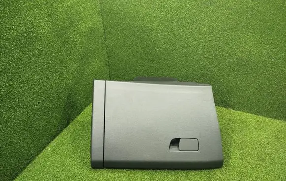 Renault Arkana Glove box 685007841R