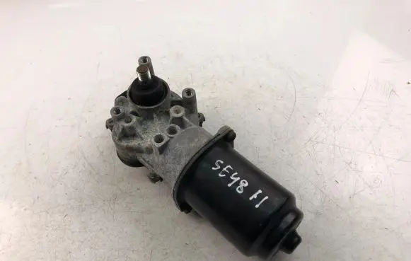 Mitsubishi Lancer Wiper motor 4210V32735