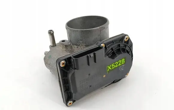 Toyota Auris E180 Throttle valve 220300T110