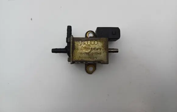 Audi A4 S4 B6 8E 8H Turbo solenoid valve 026906283H