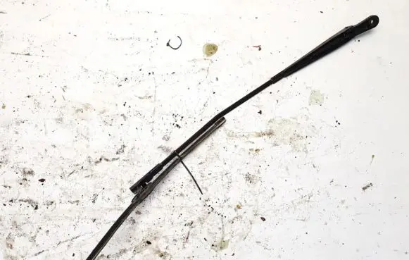 Citroen C5 Front wiper blade arm