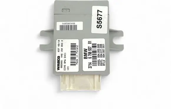 BMW 5 F10 F11 Air suspension control unit module (rear) 6798937 37146798937 37146799677