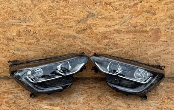 Renault Megane IV Headlights/headlamps set 260602792R 260108478R