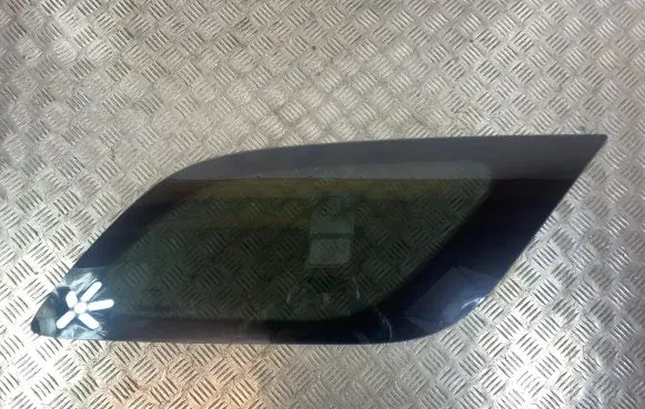 Dodge Durango Rear side window