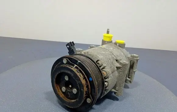 Ford Ecosport Air conditioning (A/C) compressor (pump) AV1119D629A2C