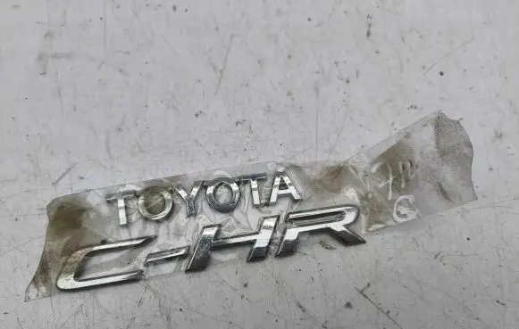Toyota C-HR I Manufacturers badge/model letters 75442F4011
