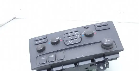 Volvo V70 Climate control unit 8665200 900910032 088740