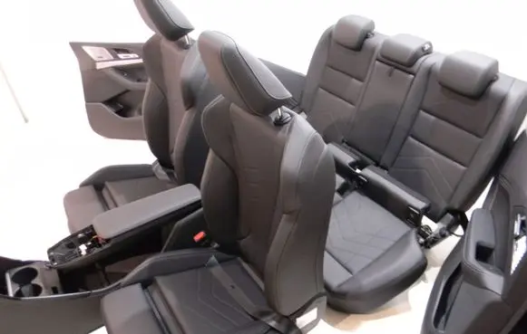 BMW 2 Active Tourer U06 Seat set C01321