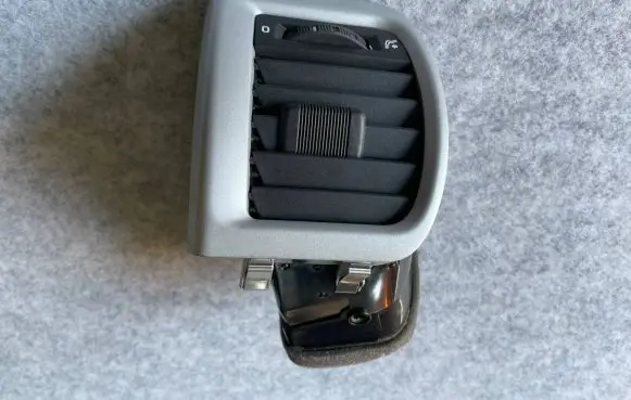 Skoda Roomster (5J) Dashboard side air vent grill/cover trim 5J0819702