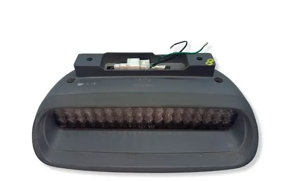 Hyundai Santa Fe Third/center stoplight 9275026