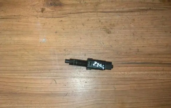 Mazda 3 I Hazard light switch 037503