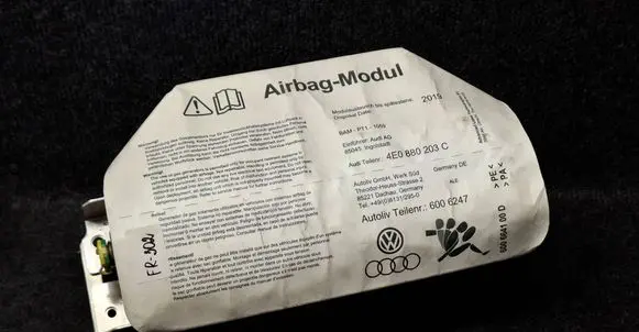 Passenger airbag