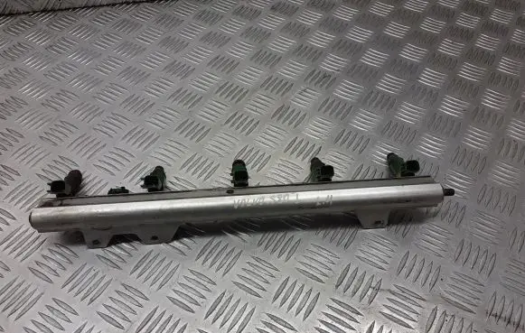 Volvo S80 Fuel main line pipe