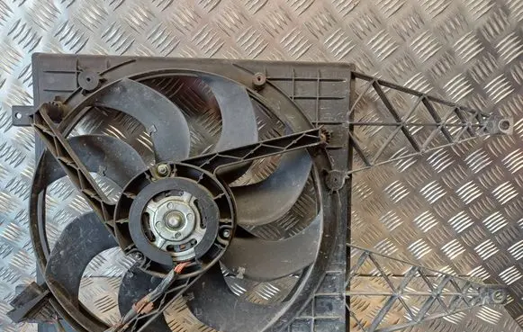 Seat Ibiza III (6L) Radiator cooling fan shroud 6Q0121207L