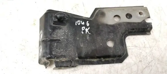 Ford Maverick Fender mounting bracket