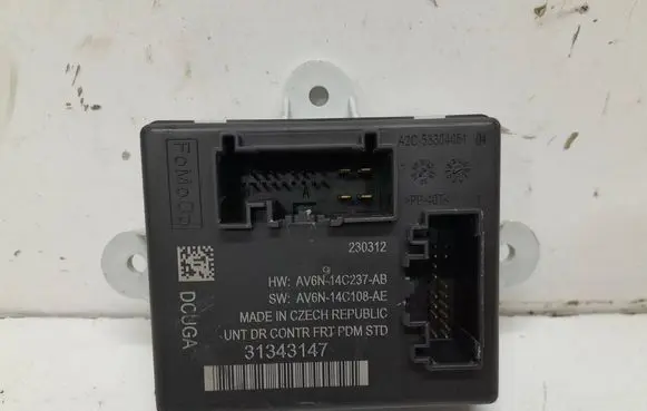 Volvo V60 Door control unit/module 31343147