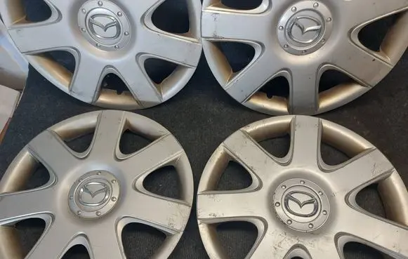 Mazda 6 R15 wheel hub/cap/trim GJ6R37170