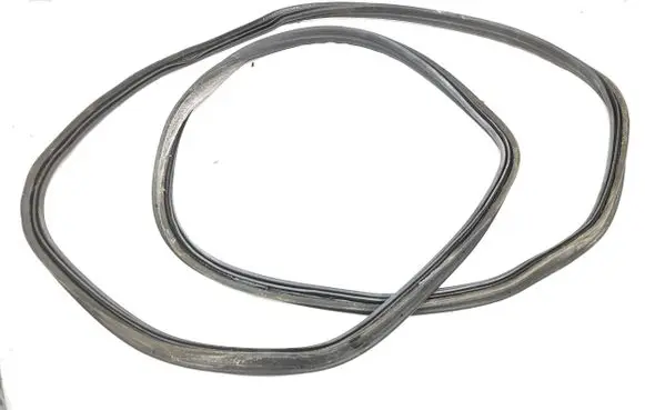 Volkswagen Tiguan Allspace Trunk rubber seal (body) 