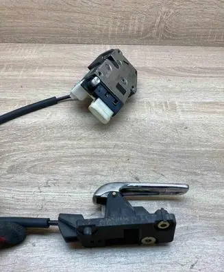 Alfa Romeo 147 Front door lock B792 A739