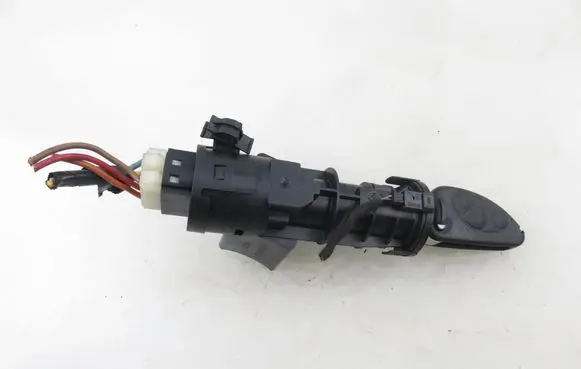 Alfa Romeo 147 Ignition lock 05521B365