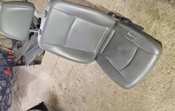 Mercedes-Benz Vito Viano W639 Front driver seat 