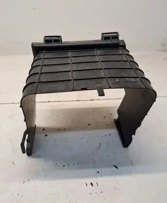 Volkswagen PASSAT B7 Battery box tray cover/lid 3C0915336A