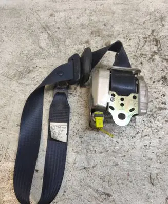 Toyota Aygo AB10 Front seatbelt 7P2170P 0434076 363390