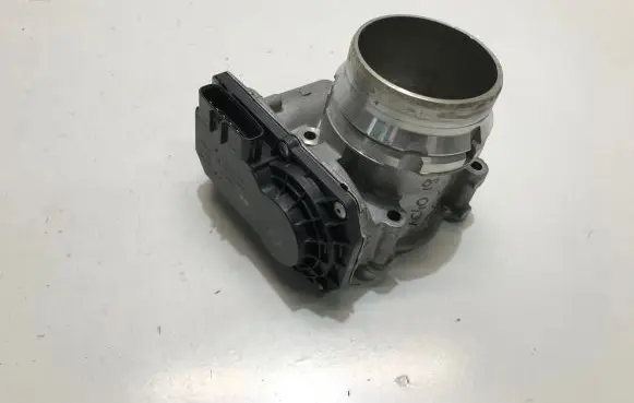 Volvo XC40 Throttle valve 31293736