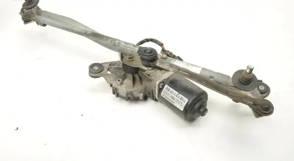 Chevrolet Cruze Front wiper linkage and motor 95971324