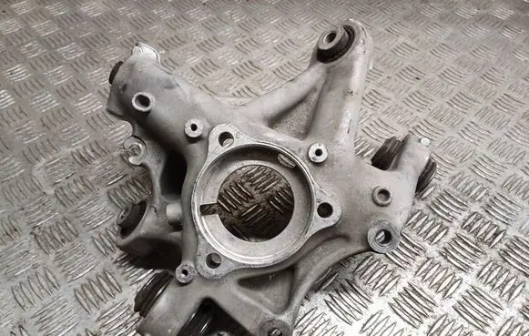 Tesla Model 3 Rear wheel hub 1044416-00-F