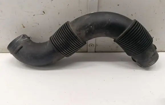 Mini Cooper Countryman R60 Air intake duct part 9804245
