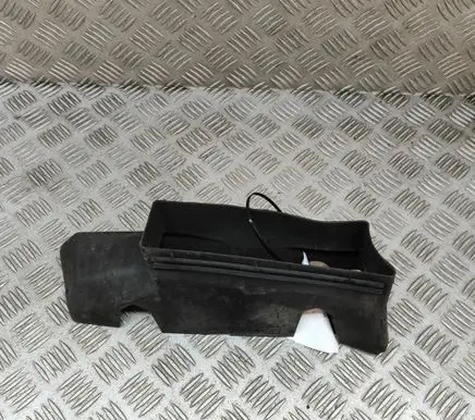 BMW 1 E81 E87 Intercooler air guide/duct channel 7P6121395B
