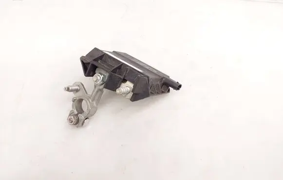 Mercedes-Benz C W205 Battery relay fuse A0009061505